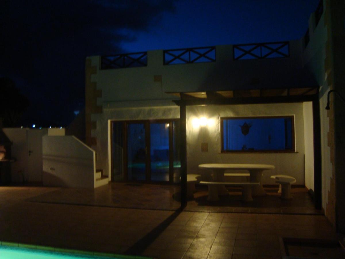 Casa Del Medio Villa Antigua  Exterior photo